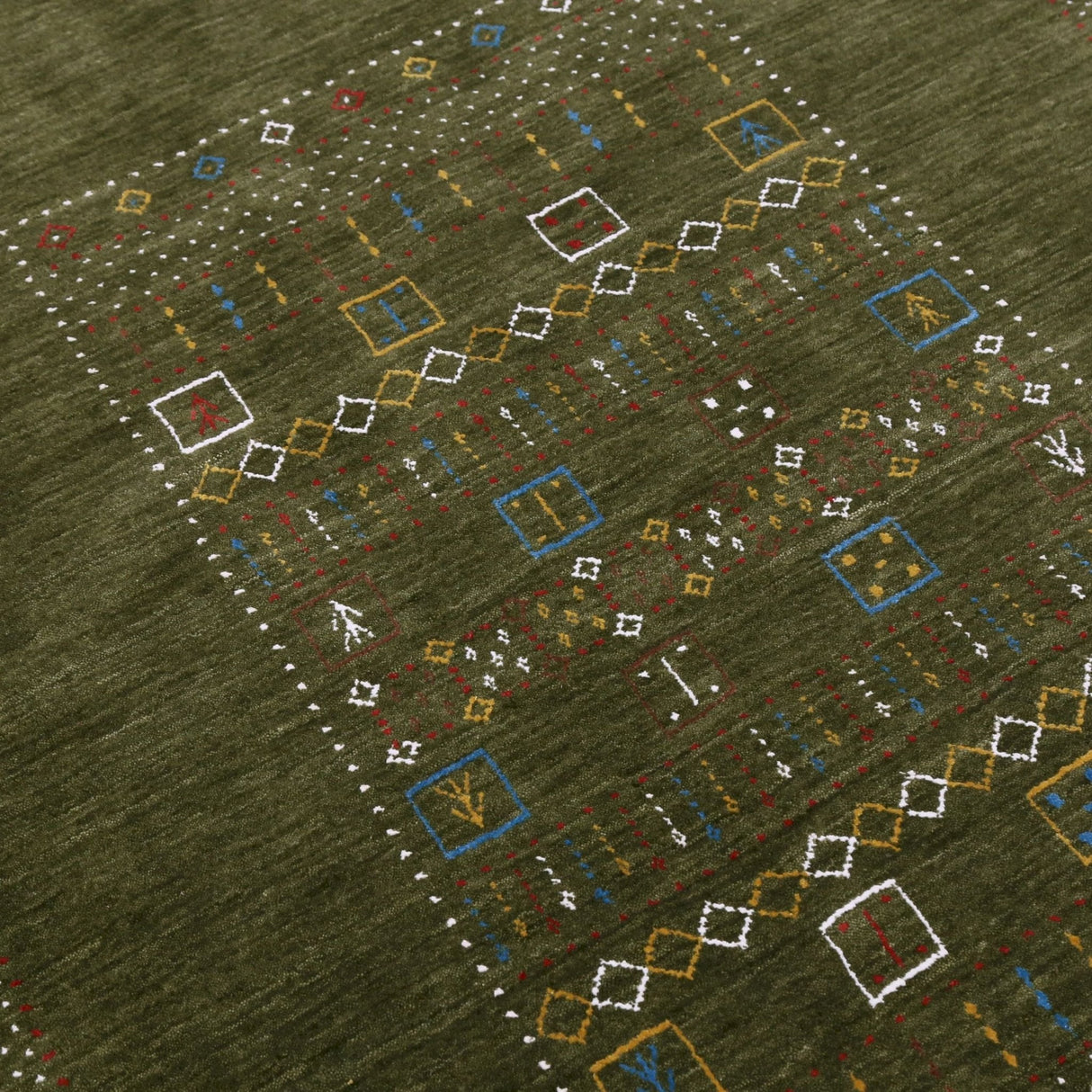 Green Tribal Center Pattern Hand Loomed Wool Area Rug