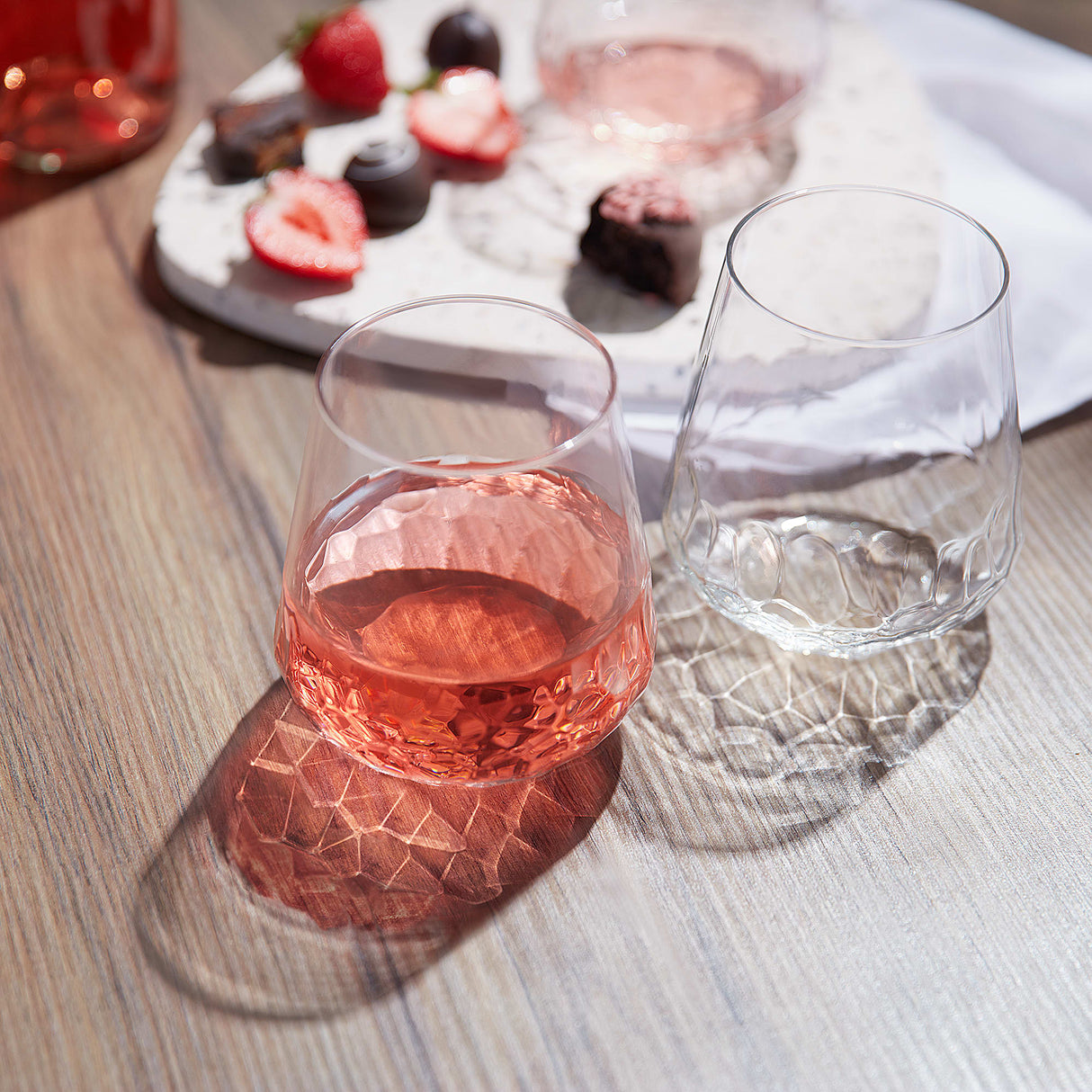 Hammered Base All Purpose Stemless Wine Glass, 17.75 ounce, Set of 8