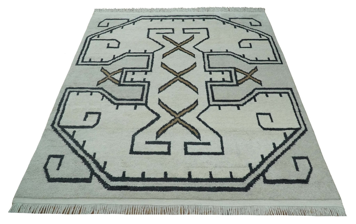 Hand Knotted 8x10 Ivory and Charcoal Wool Traditional Tribal Art Antique South Western Rug | TRDCP1292810