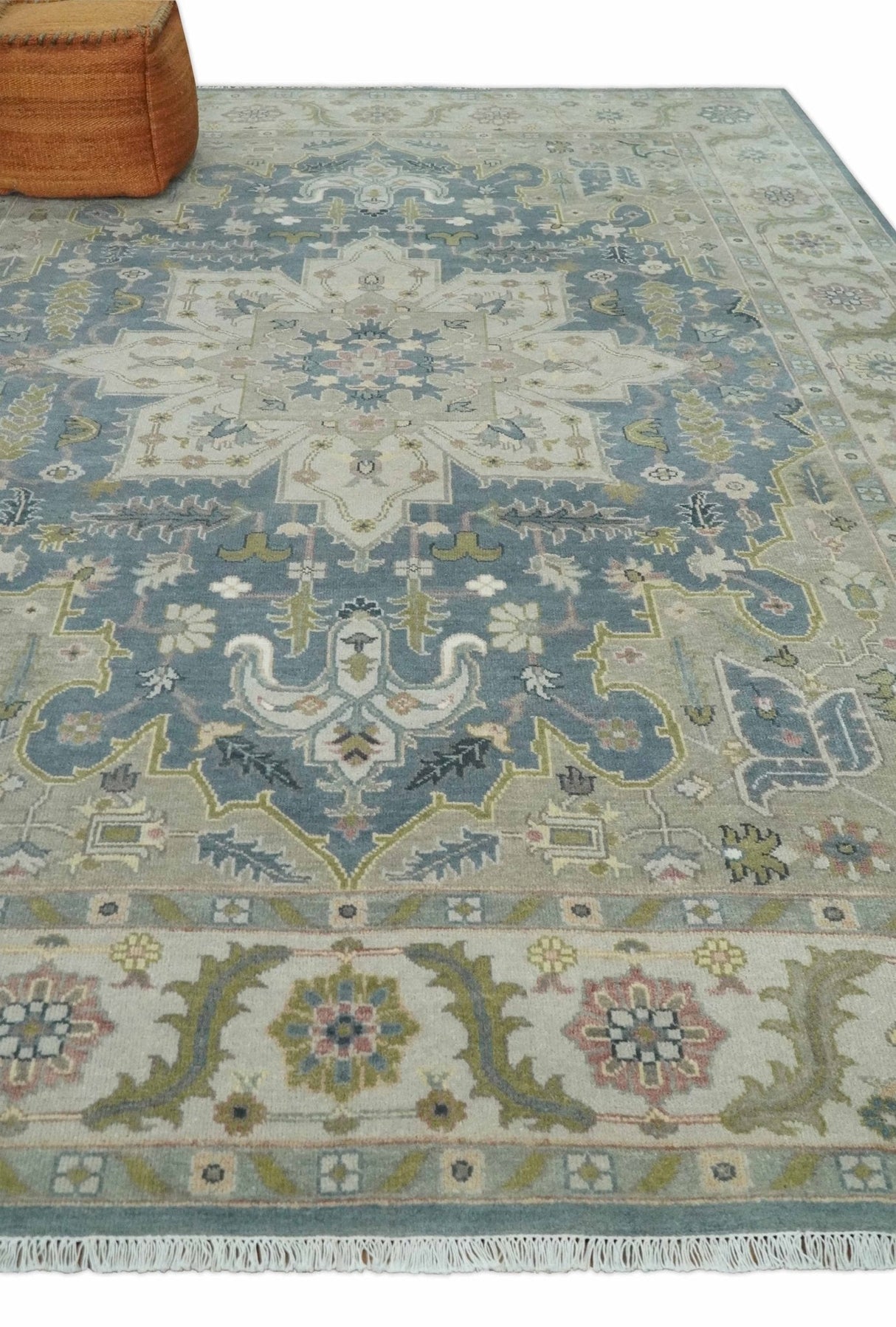Hand Knotted 9x12 Ivory, Gray, Beige and Olive Traditional Vintage Heriz Serapi Wool Rug | TRDCP1041912