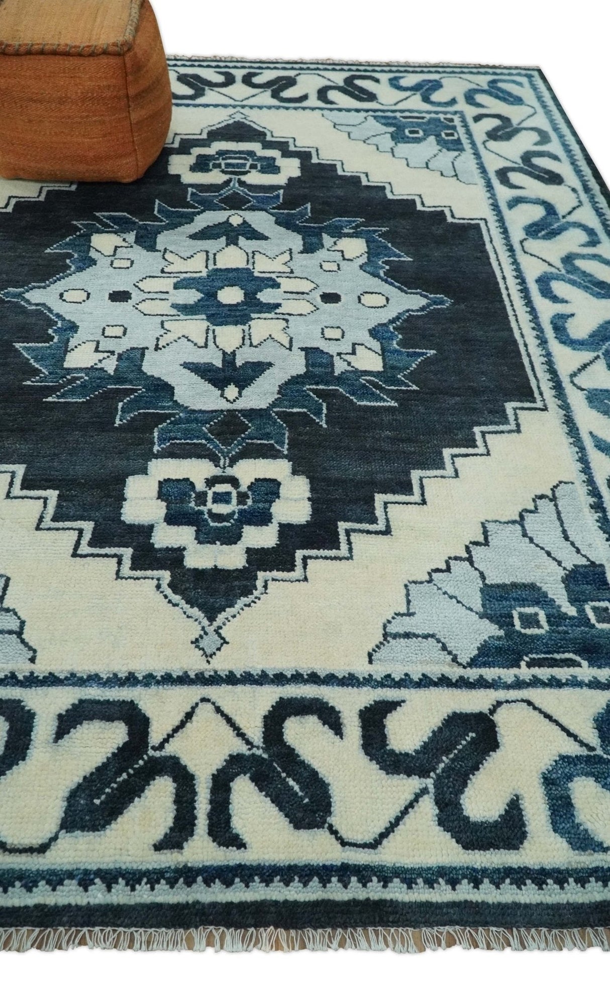 Hand Knotted Antique 8x10 Ivory and Blue Traditional Heriz Serapi Wool Rug | TRDCP859810