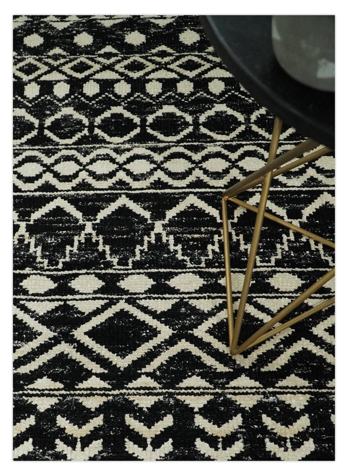 Hand Knotted Black and Ivory Modern Contemporary Southwestern Tribal Trellis Recycled Silk Area Rug | OP11