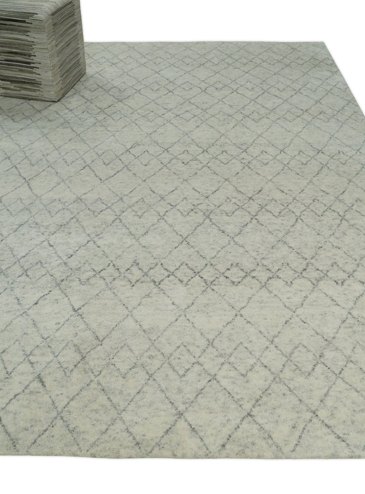 Hand Knotted Ivory and Gray 8x10 and 9x12 Trellis Moroccan Rug Made with Fine Wool | TRDCP647