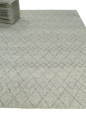 Hand Knotted Ivory and Gray 8x10 and 9x12 Trellis Moroccan Rug Made with Fine Wool | TRDCP647