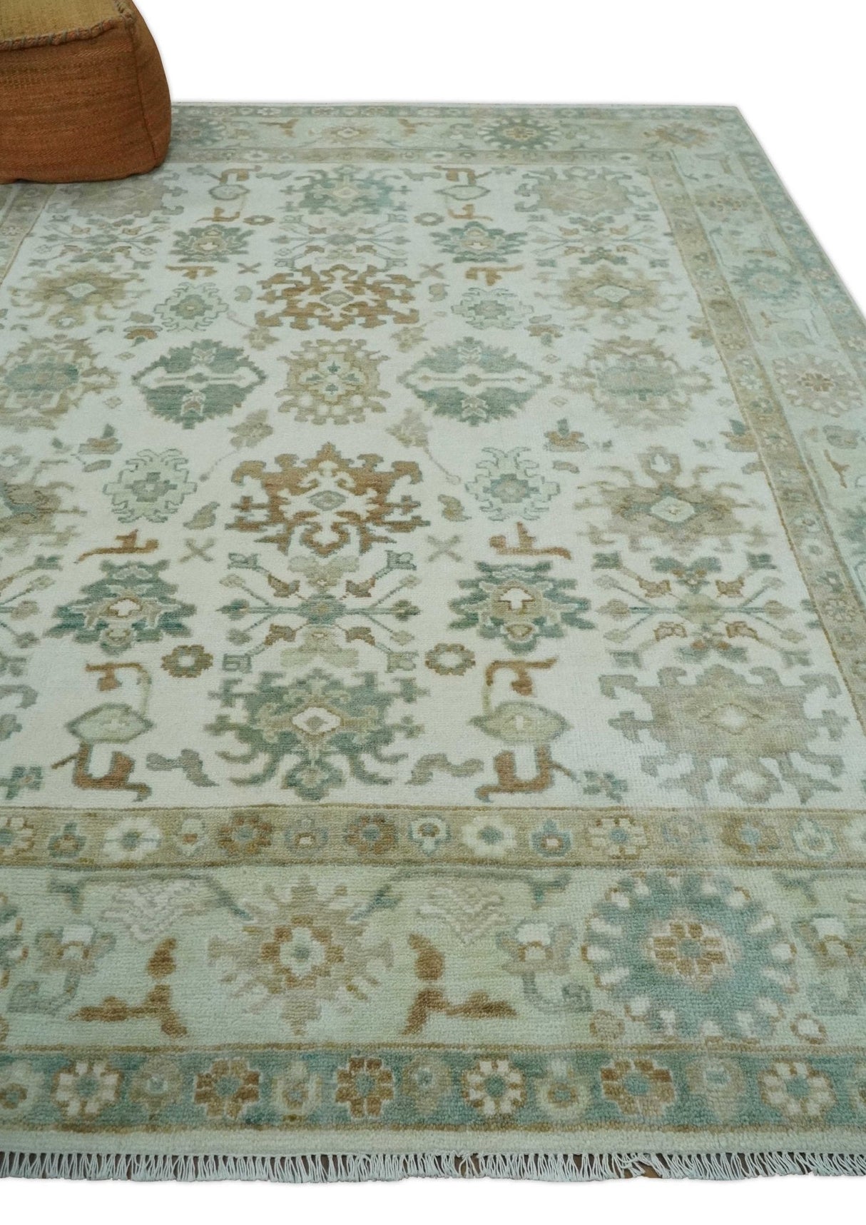 Hand Knotted Ivory and Silver 8x10 Traditional Oushak Wool Area Rug
