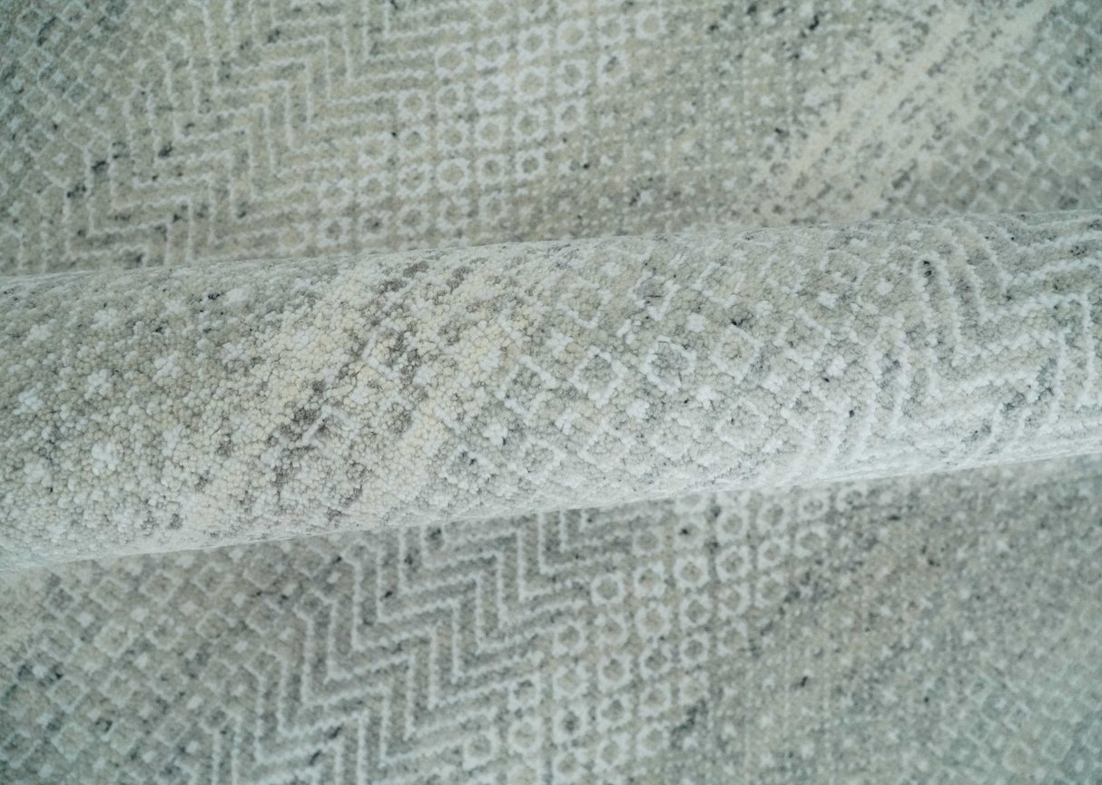Hand Knotted Silver, Ivory and Gray 8x10 Modern Geometric Trellis Scandinavian Wool Area Rug | TRDCP945810