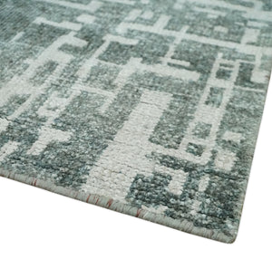 Hand Knotted Silver and Gray 5x8 Modern Abstract Contemporary Recycled Silk Area Rug