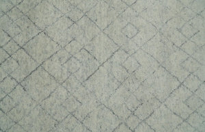 Hand Knotted Silver and Gray 9x12 Trellis Moroccan Rug Made with Fine Wool | TRDCP638912
