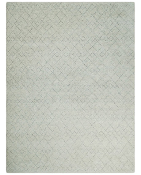 Hand Knotted Silver and Gray 9x12 Trellis Moroccan Rug Made with Fine Wool | TRDCP638912