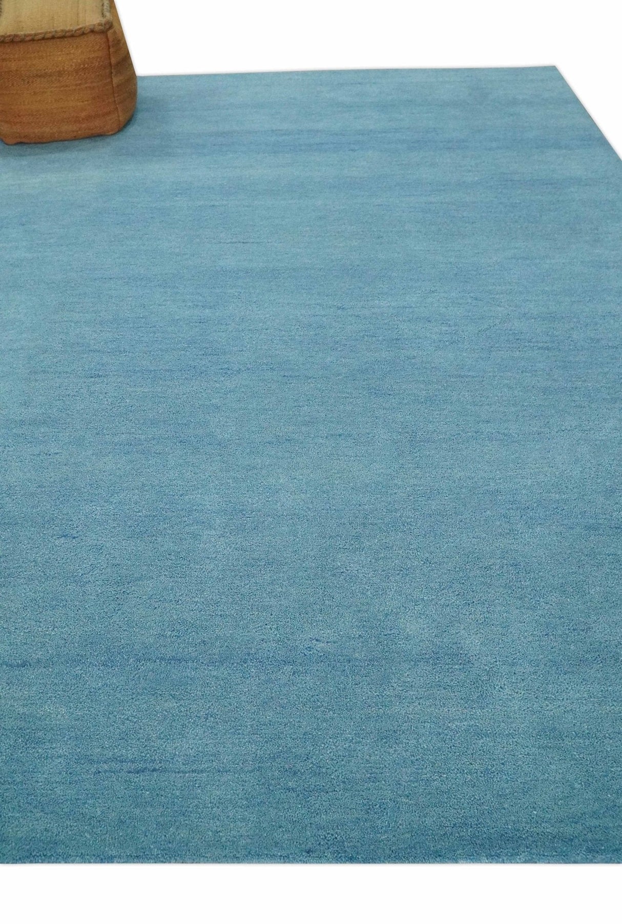 Hand Tufted Solid Plane Light Blue Woolen 8x10 wool Area Rug