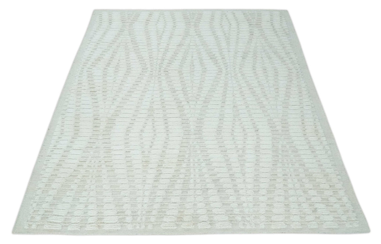 Hand carved Ivory Traditional Geometrical Pattern Hand Knotted 7.10x9.8 Wool Area Rug