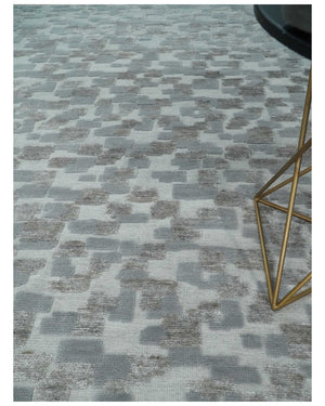 Hand carved Silver, Gray and Brown Traditional Geometrical Pattern Hand Knotted 8x10 and 9x12 Wool and Silk Area Rug