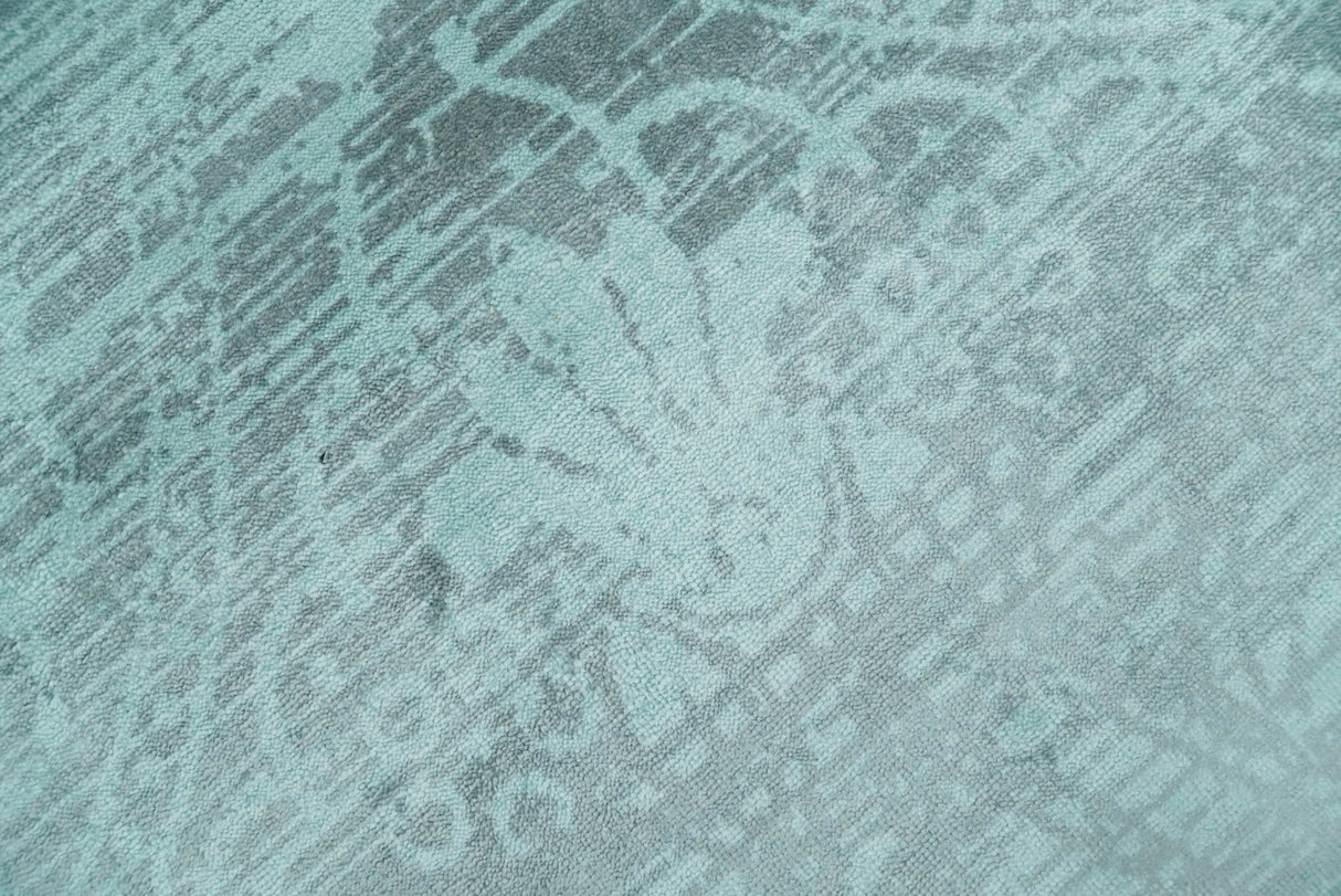 Handmade 6.8x9.10 Floral Blue Turquois Blended Wool and Bamboo Silk Area Rug