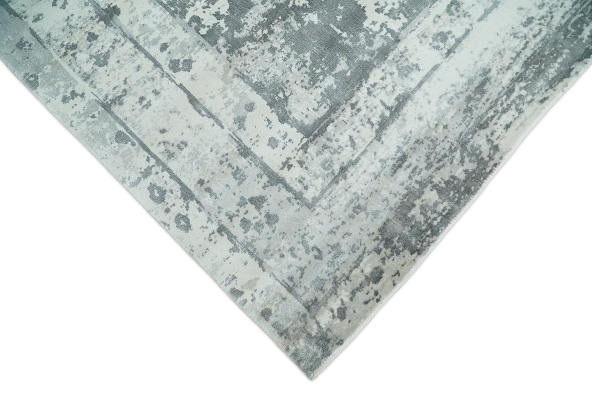 Handmade 7.10x9.9 Abstract Ivory and Gray Blended Wool and Bamboo Silk Area Rug