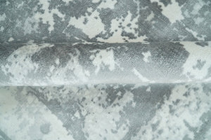 Handmade 7.10x9.9 Abstract Ivory and Gray Blended Wool and Bamboo Silk Area Rug