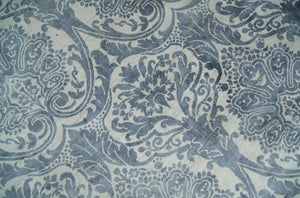 Handmade 7.8x9.10 Damask Ivory and gray Blended Wool and Bamboo Silk Area Rug
