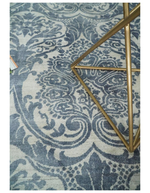 Handmade 7.8x9.10 Damask Ivory and gray Blended Wool and Bamboo Silk Area Rug