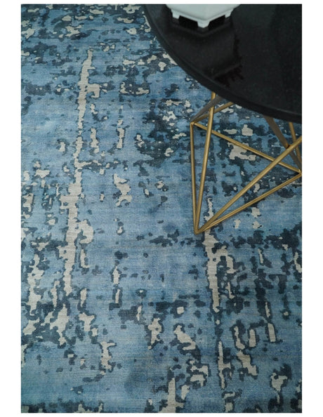 Handmade 8x10 Blue and Ivory Bamboo Silk Area Rug