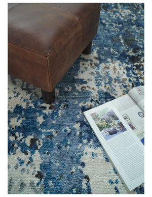 Handmade 8x10 Blue and Ivory Modern Abstract Bamboo Silk Area Rug I TRDS1810