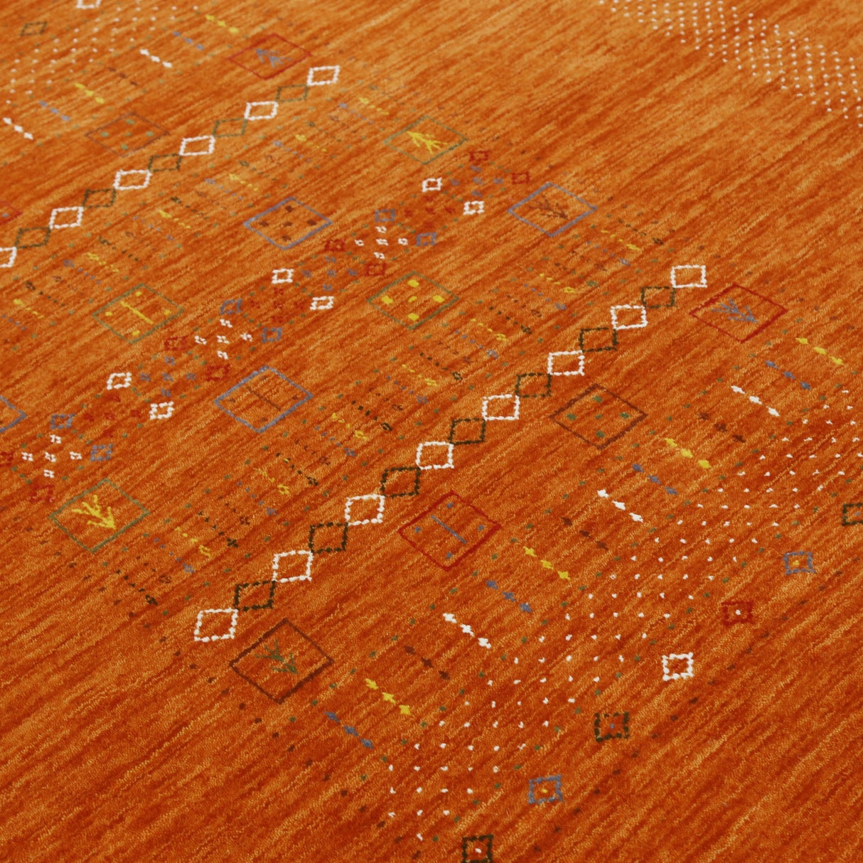 In Stock Orange Contemporary Center Pattern Hand Loomed Wool Rug