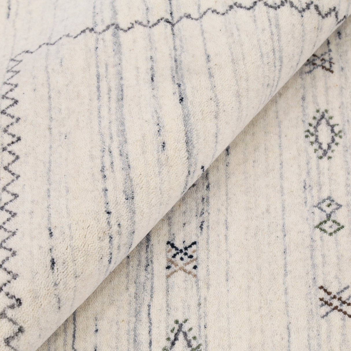 Ivory Modern Tribals Design Hand Loomed Wool Area Rug