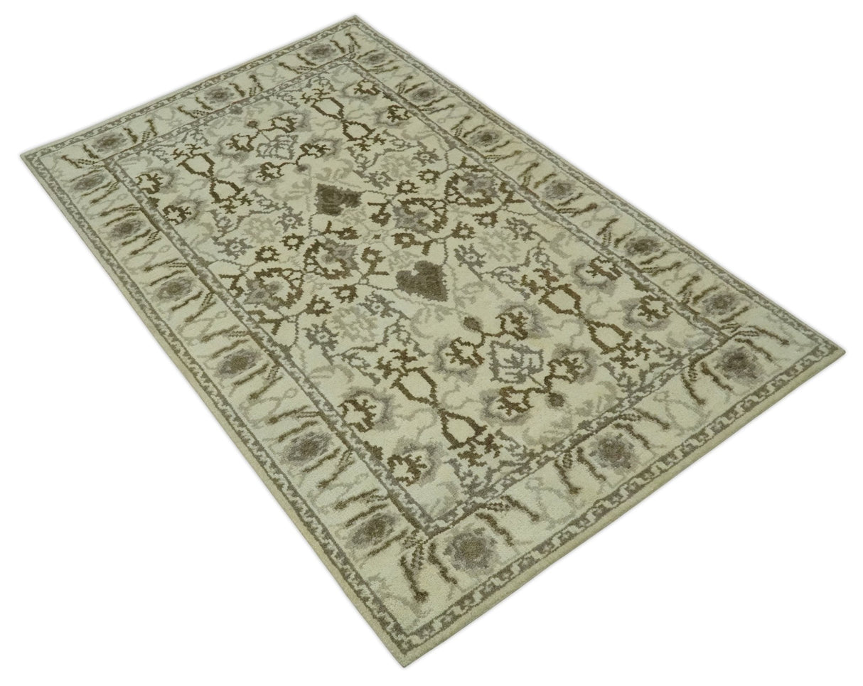 Ivory, Olive and Gray Traditional Hand Knotted Oriental Oushak 5x8 wool Area Rug