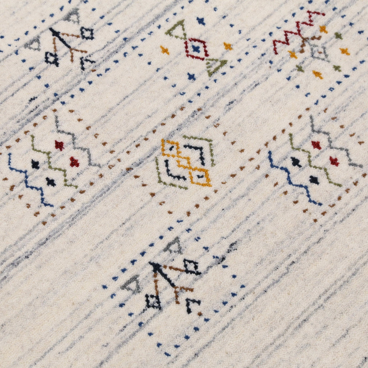 Ivory Tribal Design Hand Loomed Wool Area Rug
