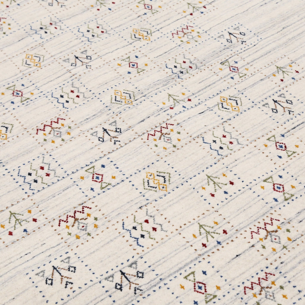 Ivory Tribal Design Hand Loomed Wool Area Rug