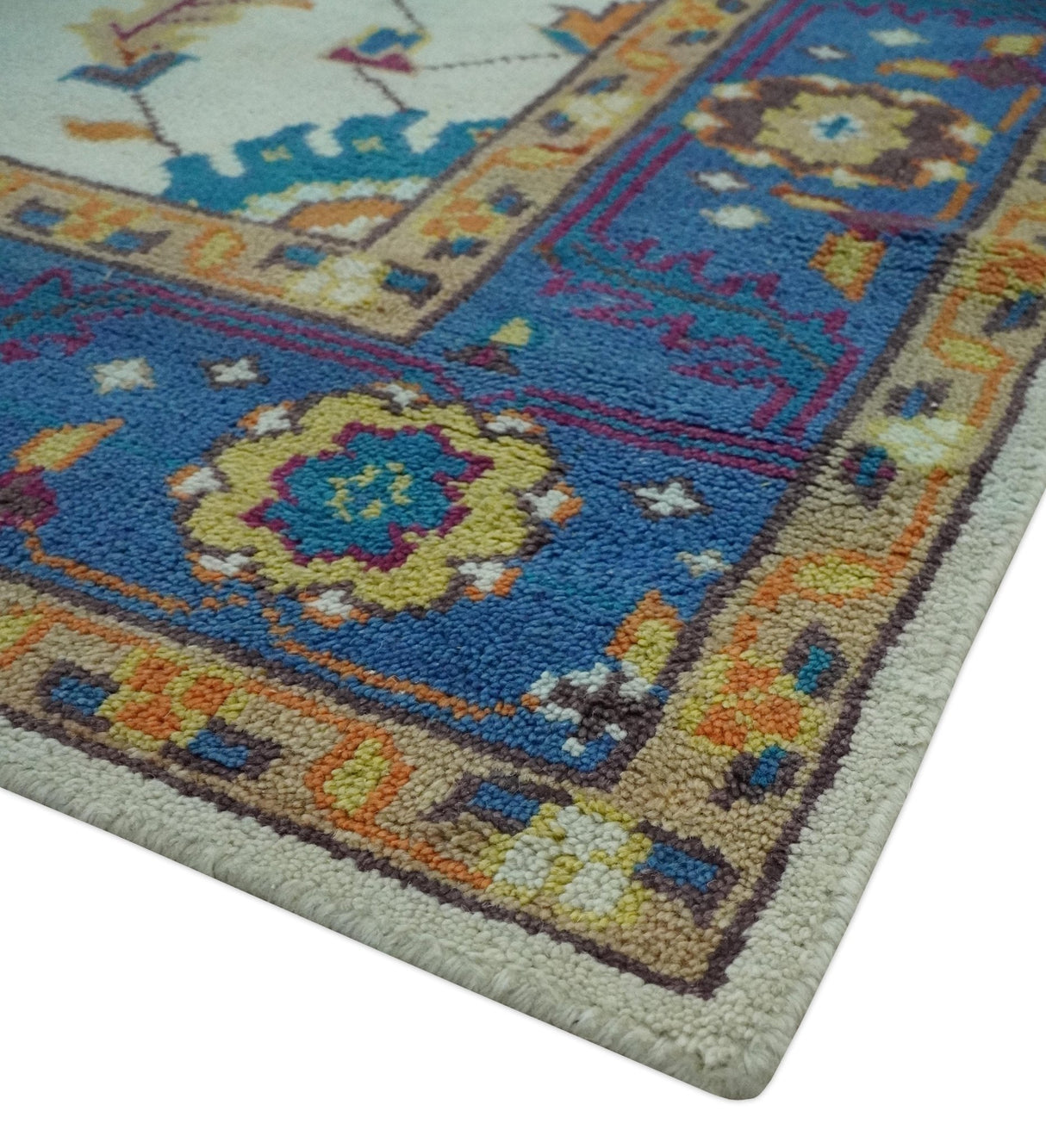 Ivory and Blue Hand Knotted Traditional Design 8x10 wool Area Rug