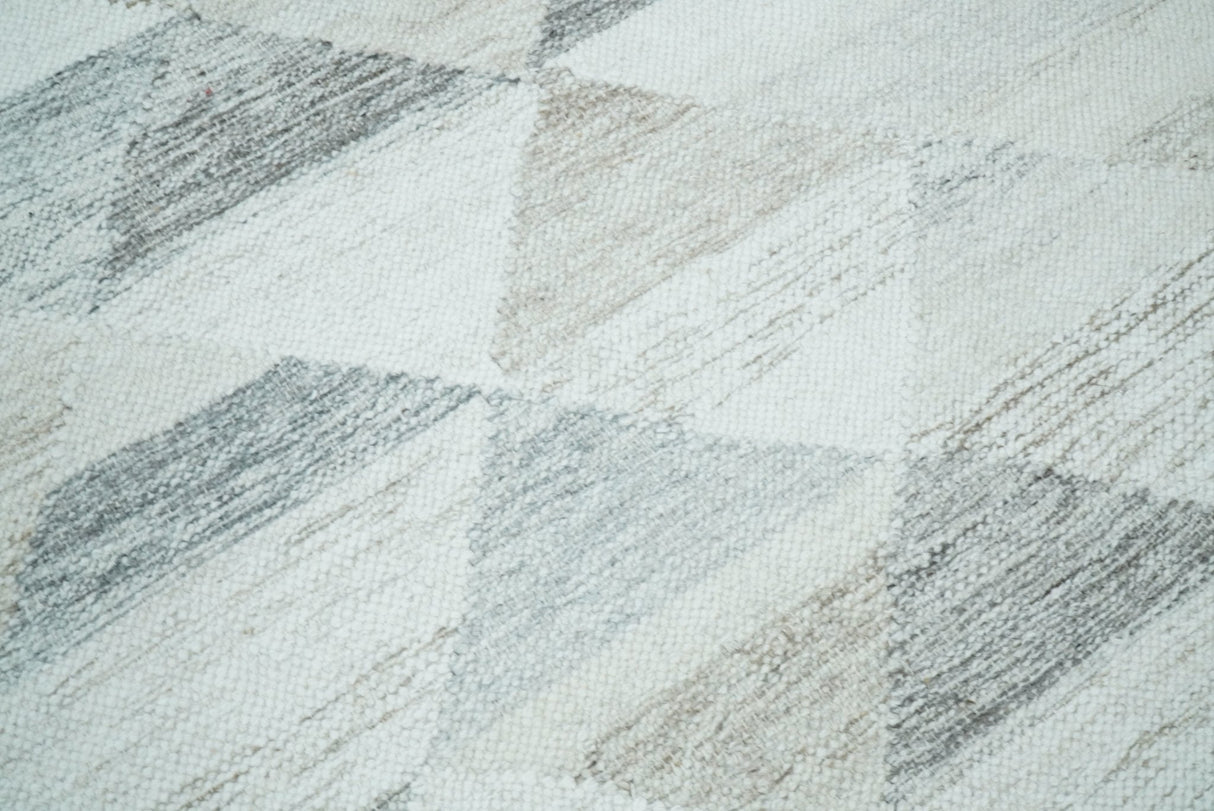 Ivory and Gray Boho Kilim Rug made with Fine Wool Blend | SE5