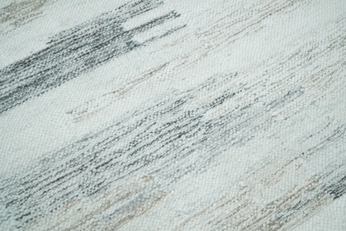 Ivory and Gray Kilim Rug made with fine wool and viscose | SE1