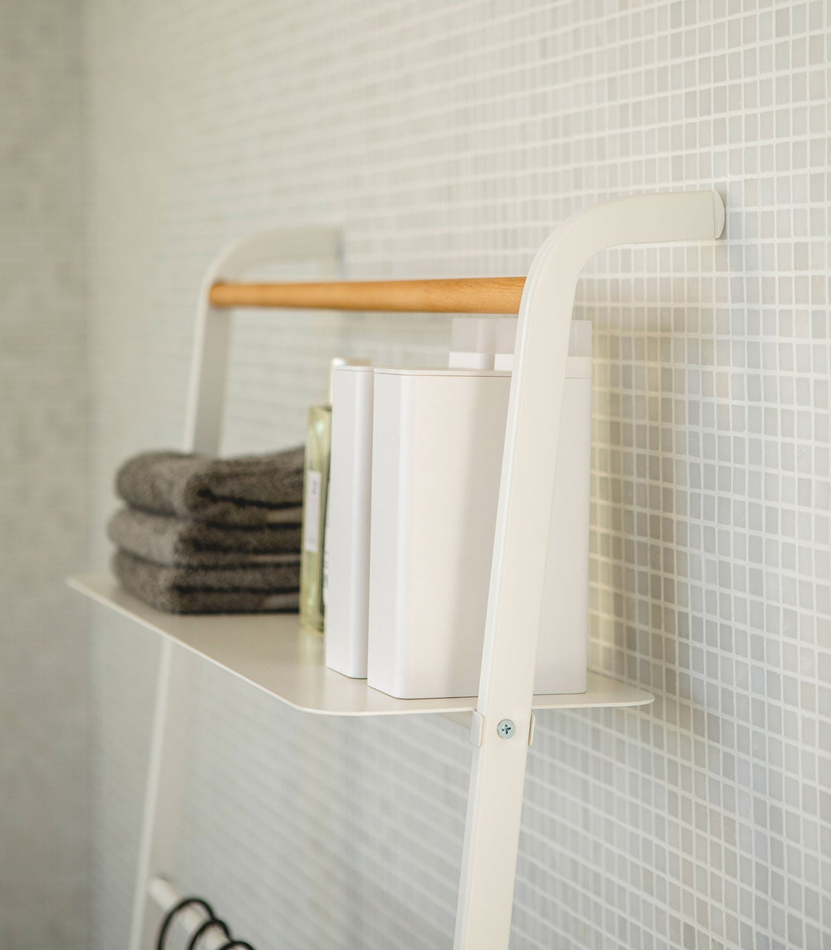 Leaning Storage Ladder (63" H) - Steel