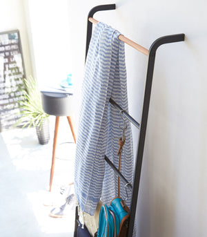 Leaning Storage Ladder (63" H) - Steel