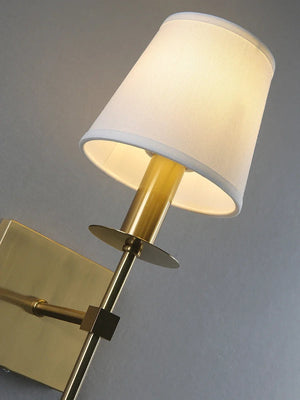 Leanyer Wall Lamp