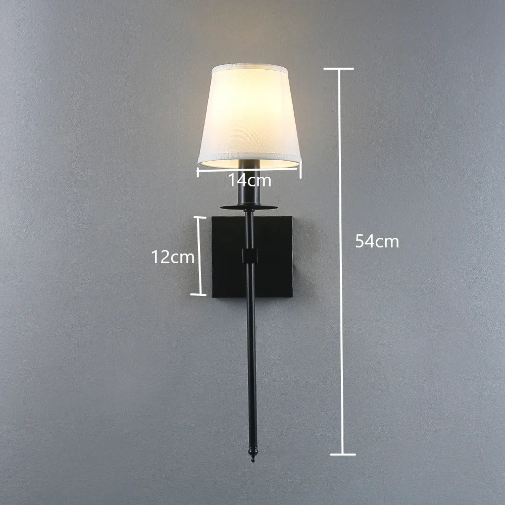 Leanyer Wall Lamp