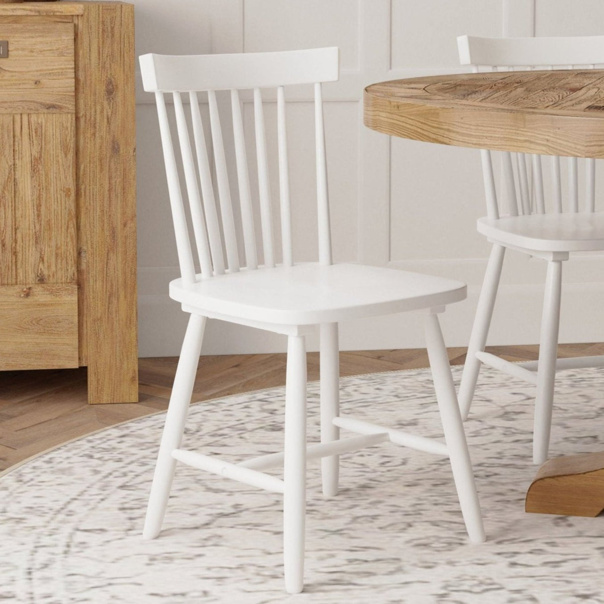 Lyra Set of 2 Windsor Chairs, White