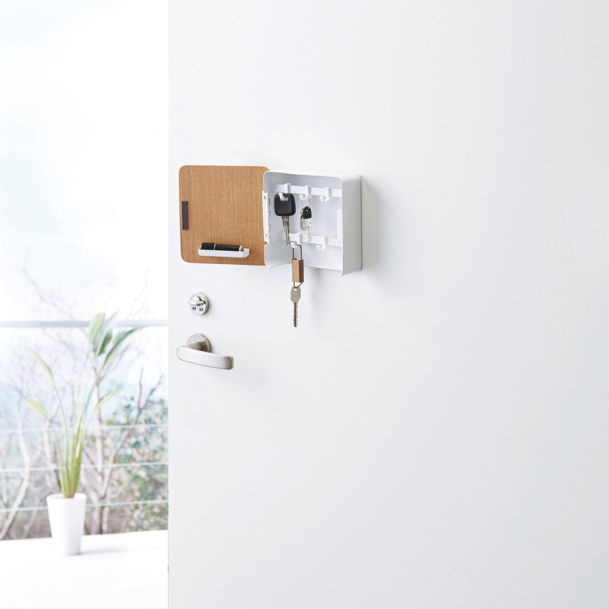 Magnetic Key Cabinet - Steel + Wood