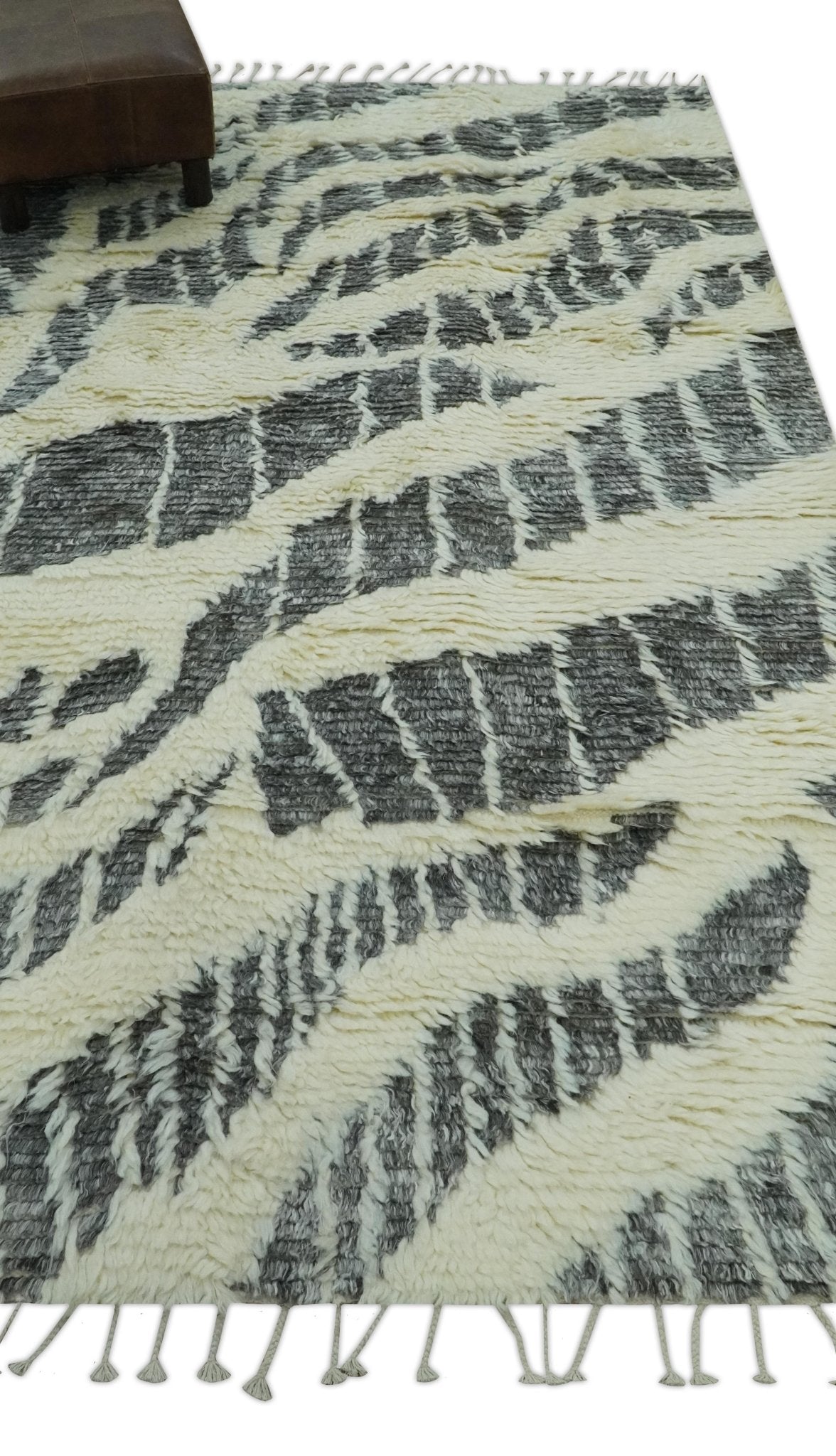 Modern Abstract 5x8 Ivory and Charcoal Texture Moroccan Style Plush Pile wool Rug
