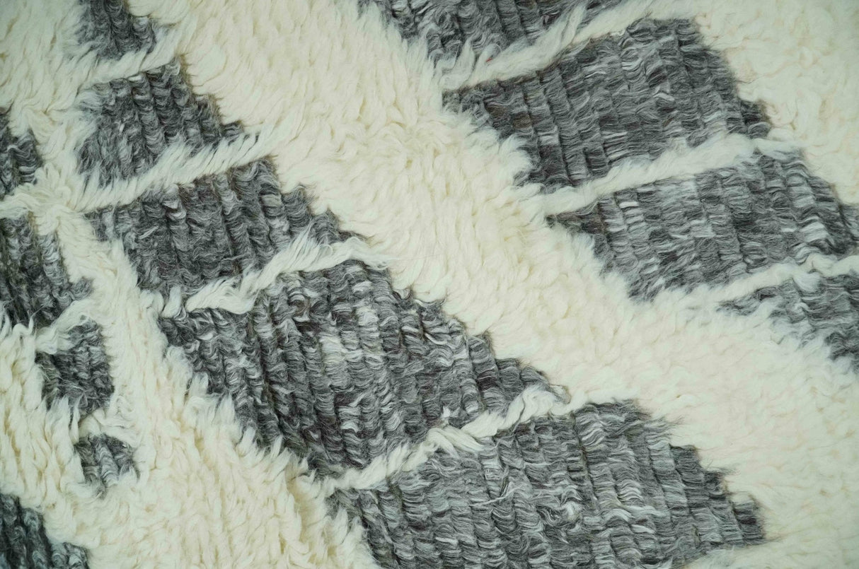 Modern Abstract 5x8 Ivory and Charcoal Texture Moroccan Style Plush Pile wool Rug