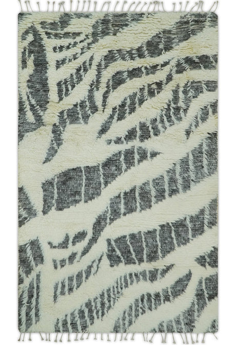 Modern Abstract 5x8 Ivory and Charcoal Texture Moroccan Style Plush Pile wool Rug