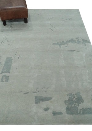 Modern Abstract Silver And Gray Hand knotted Art Silk Area Rug