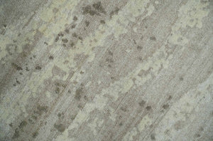 Modern Abstract Silver and Beige Hand knotted 6x9 Art Silk Area Rug