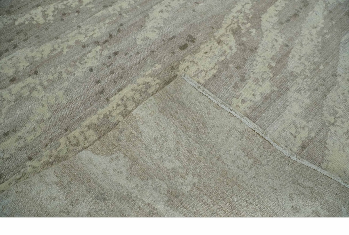 Modern Abstract Silver and Beige Hand knotted 6x9 Art Silk Area Rug