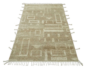 Modern Geometrical Dark Beige and Ivory Hand Knotted 5x8 Wool Area Rug