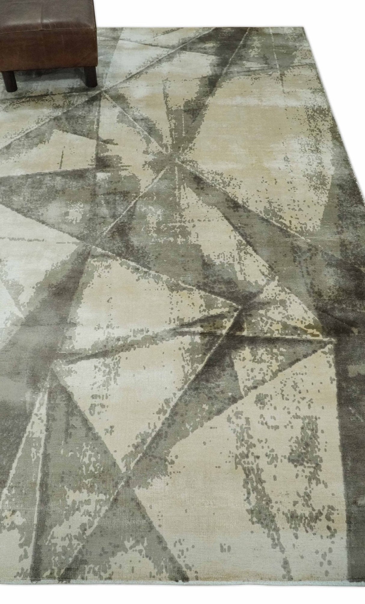 Modern Geometrical Diamond Cut Design Beige and Gray 5x8 Hand loom Viscose Area Rug