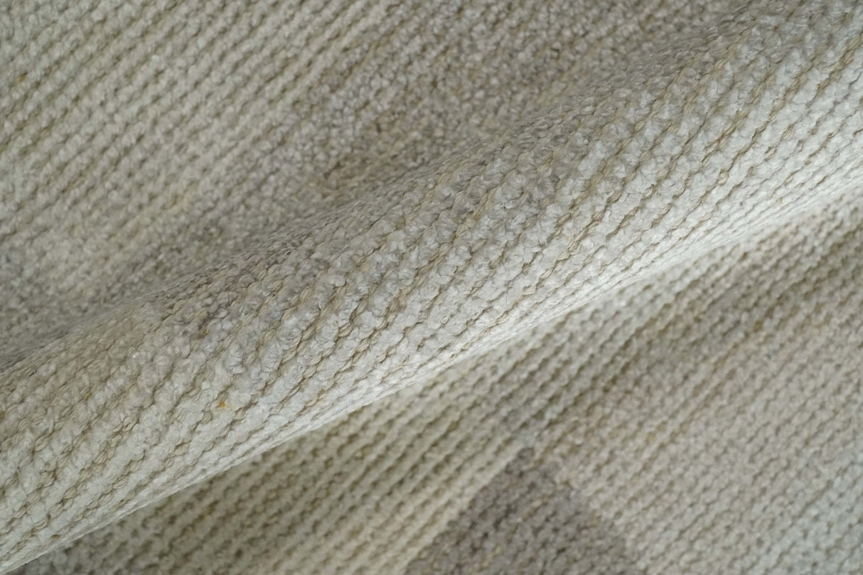Modern Geometrical Hand knotted 2x3 Gray, Beige and Silver Area Rug | N5323