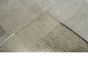 Modern Geometrical Hand knotted 2x3 Gray, Beige and Silver Area Rug | N5323