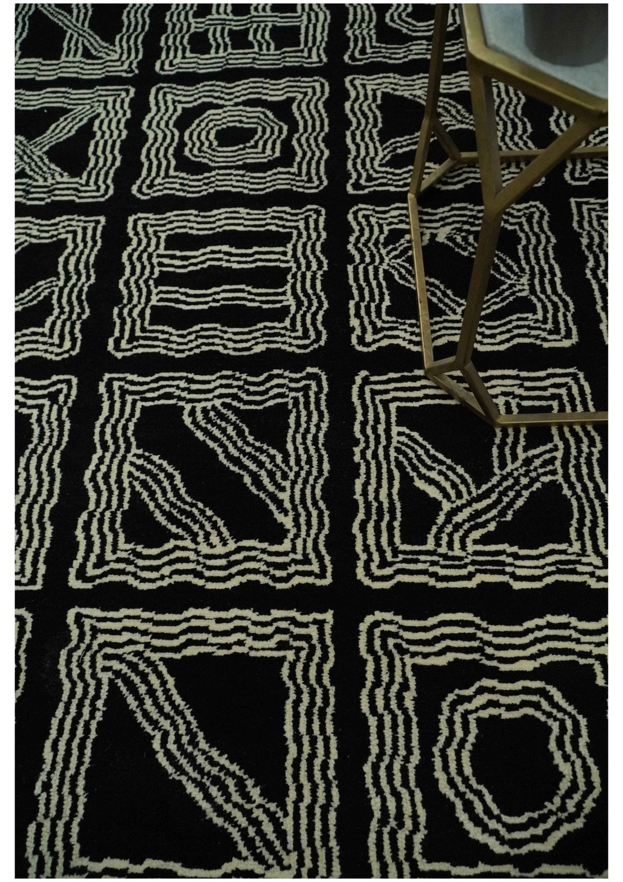 Modern Geometrical Square design Black and Ivory 5x8 Hand loom wool area Rug