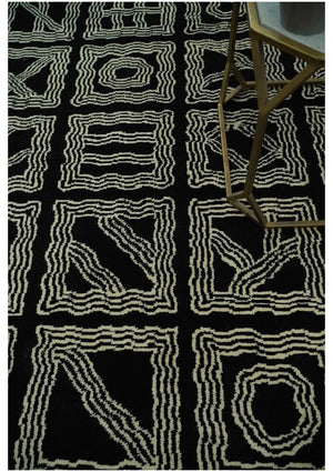 Modern Geometrical Square design Black and Ivory 5x8 Hand loom wool area Rug