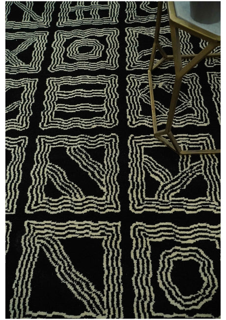 Modern Geometrical Square design Black and Ivory 5x8 Hand loom wool area Rug